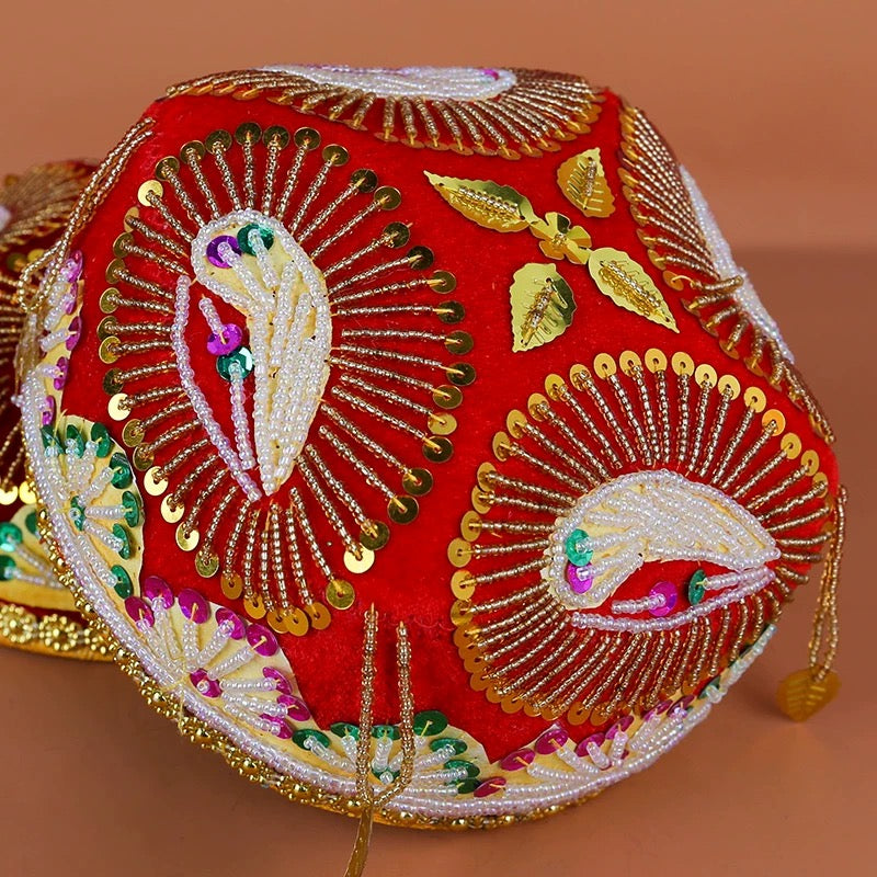 Handmade Beaded Traditional Four-Corner Hat – Dance & Cultural Headwear (Hat Circumference 56–58 cm | Height 10 cm | Weight 110 g)