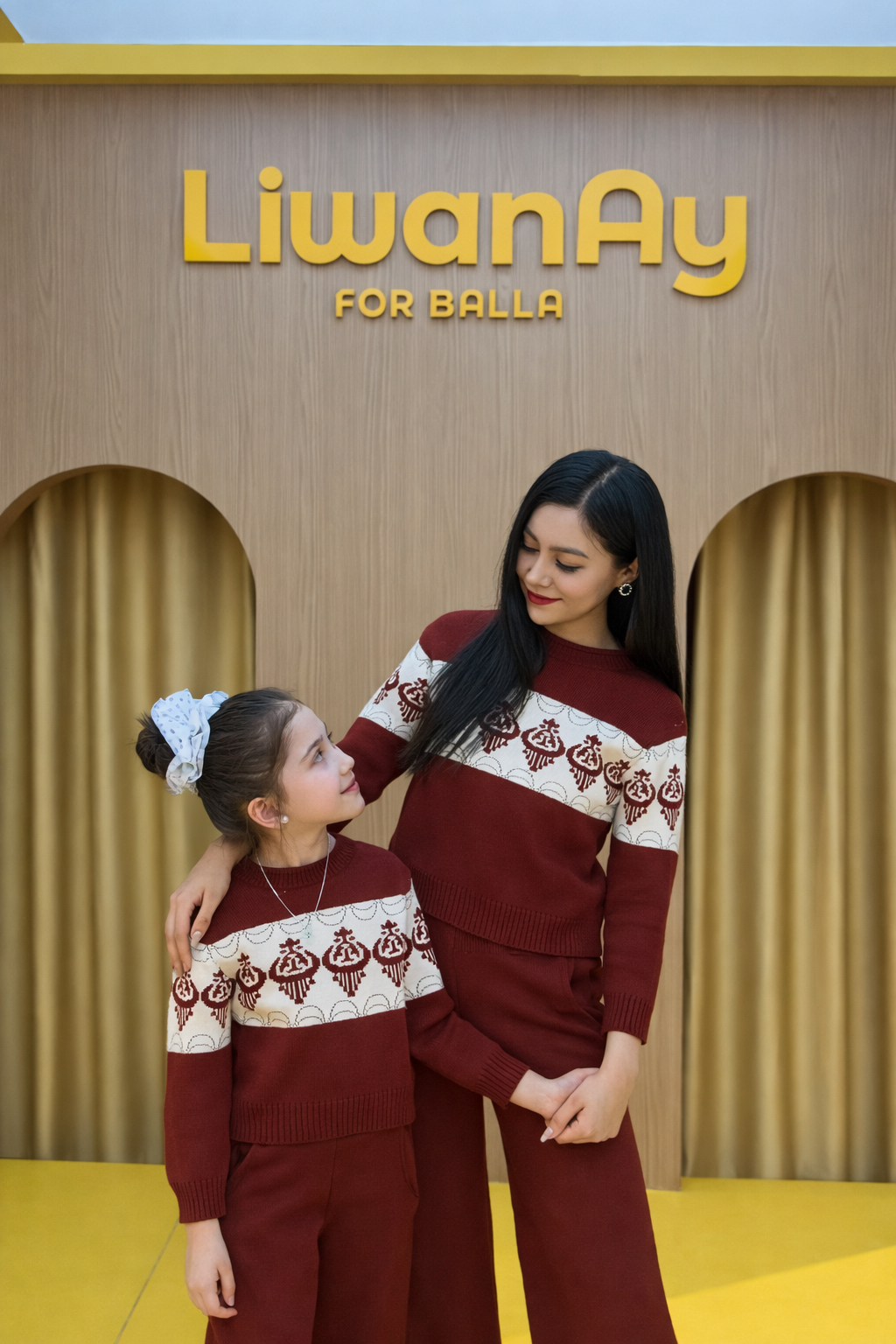 Atlas Knit Winter Set – Sweater & Wide-Leg Pants