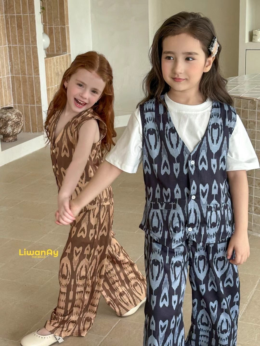 girls wearing ikat 3 piece set breathable cotton kids outfit