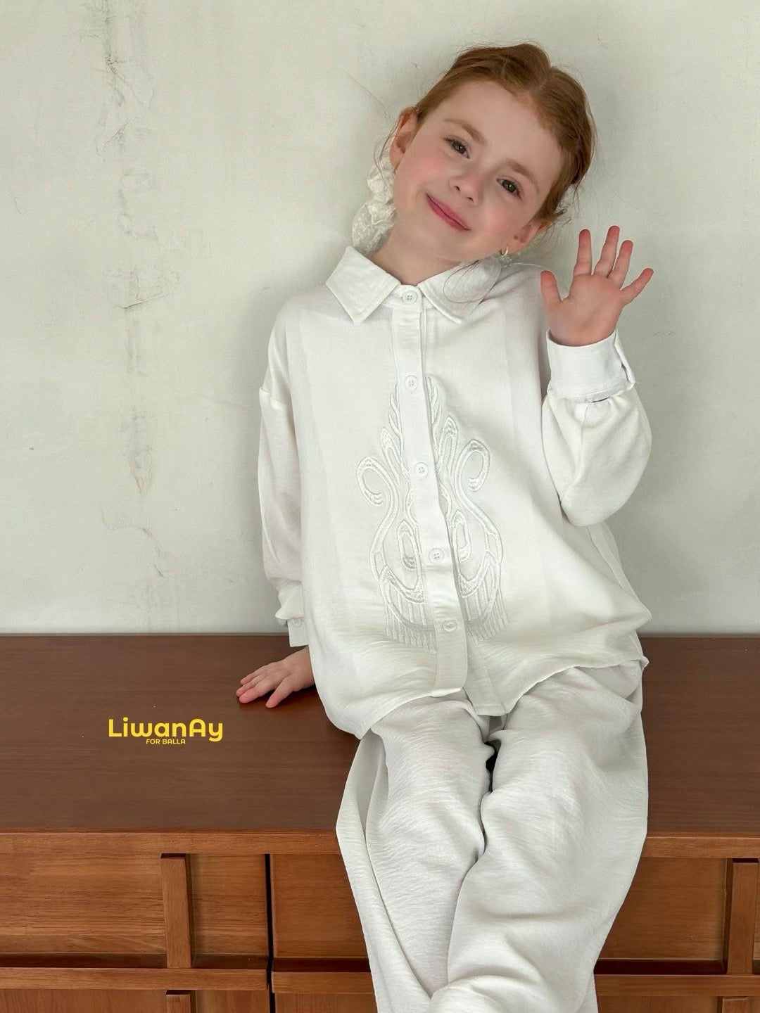 “Silk Whisper” Embroidered Ice Silk Set – Hand-Stitched Detail | Summer Cool Comfort