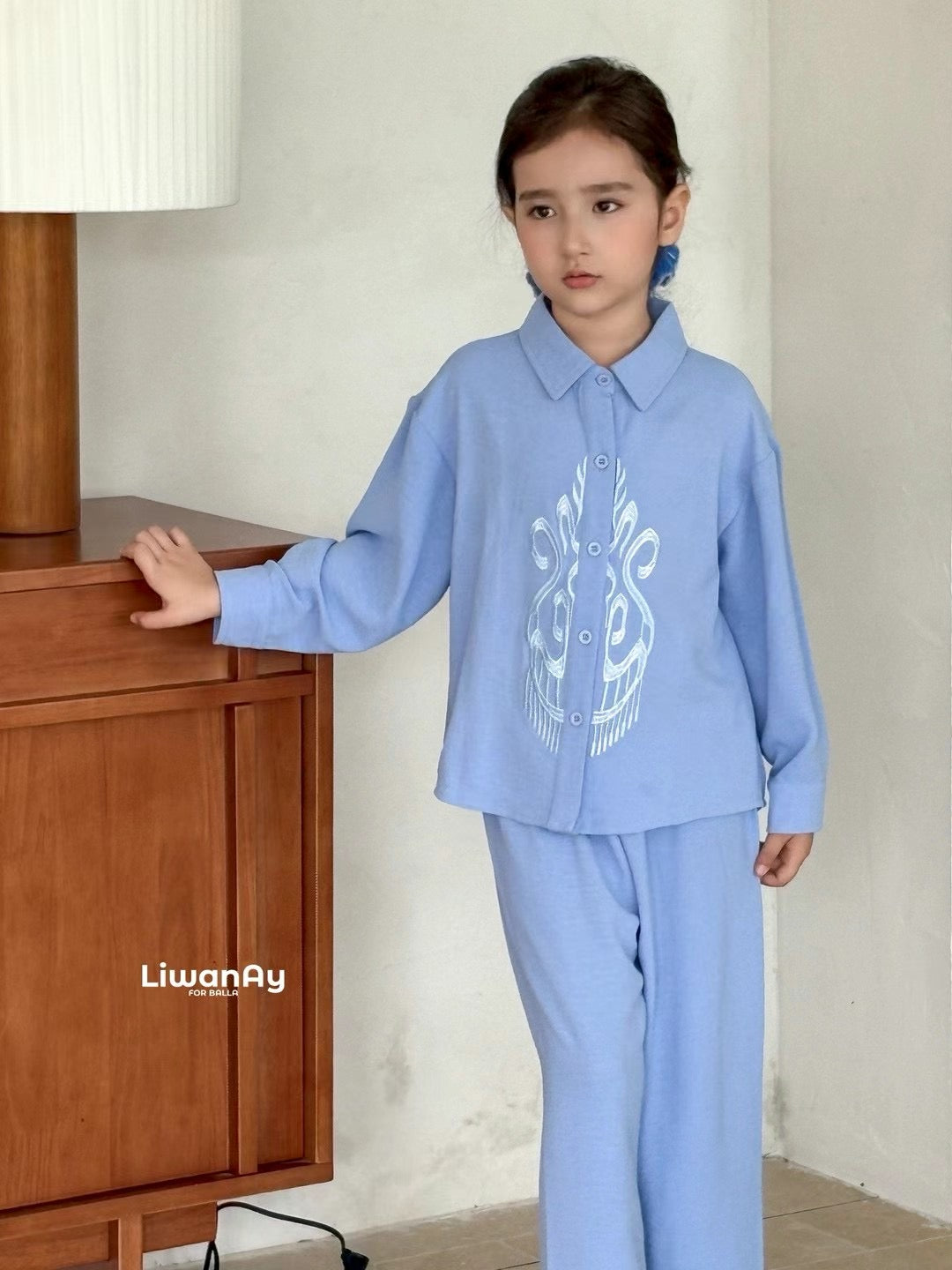 “Silk Whisper” Embroidered Ice Silk Set – Hand-Stitched Detail | Summer Cool Comfort