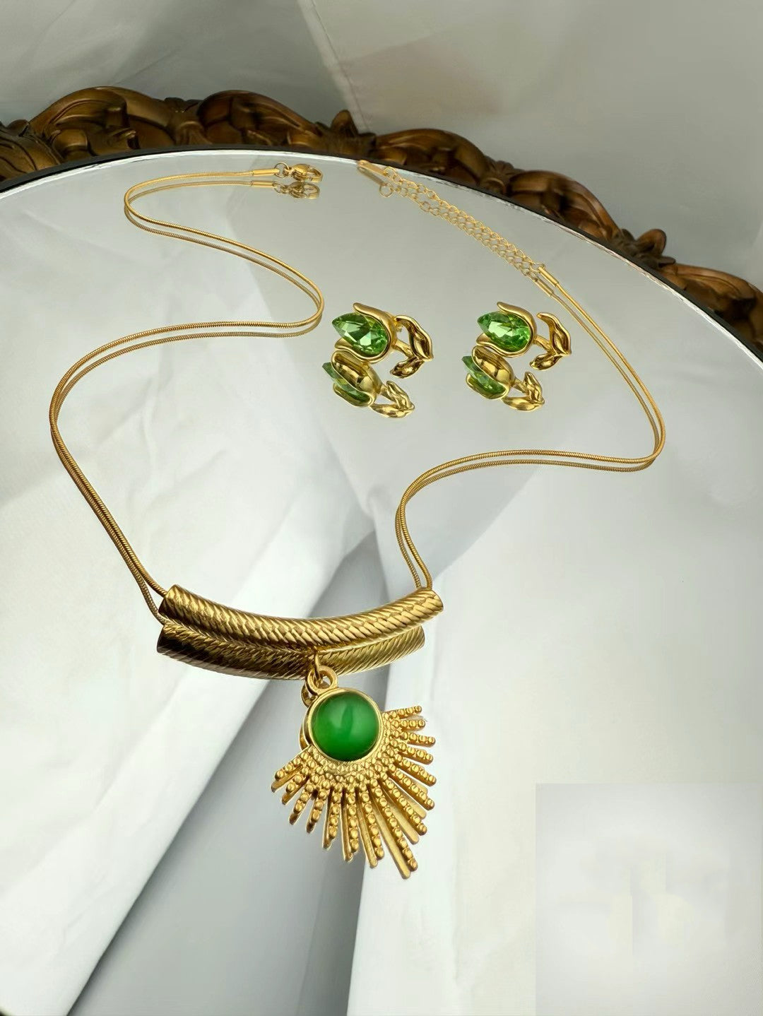 Gold Color Stainless Steel Necklace & Earrings Set（90）