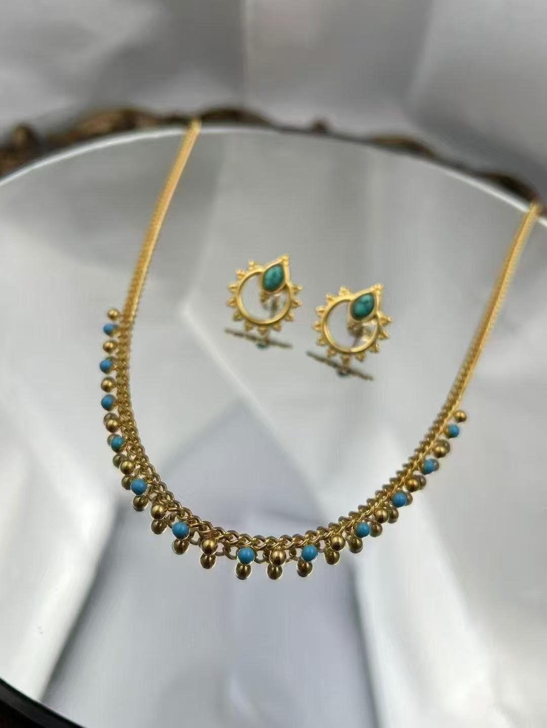 Gold Color Stainless Steel Necklace & Earrings Set（94）
