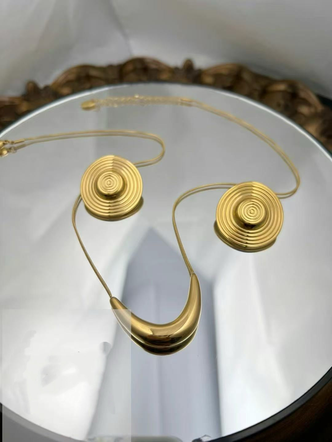 Gold Color Stainless Steel Necklace & Earrings Set（87）