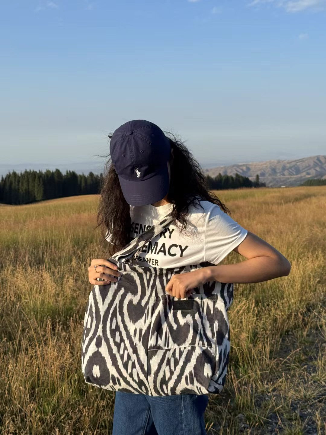 Atlas Canvas Tote (Black)