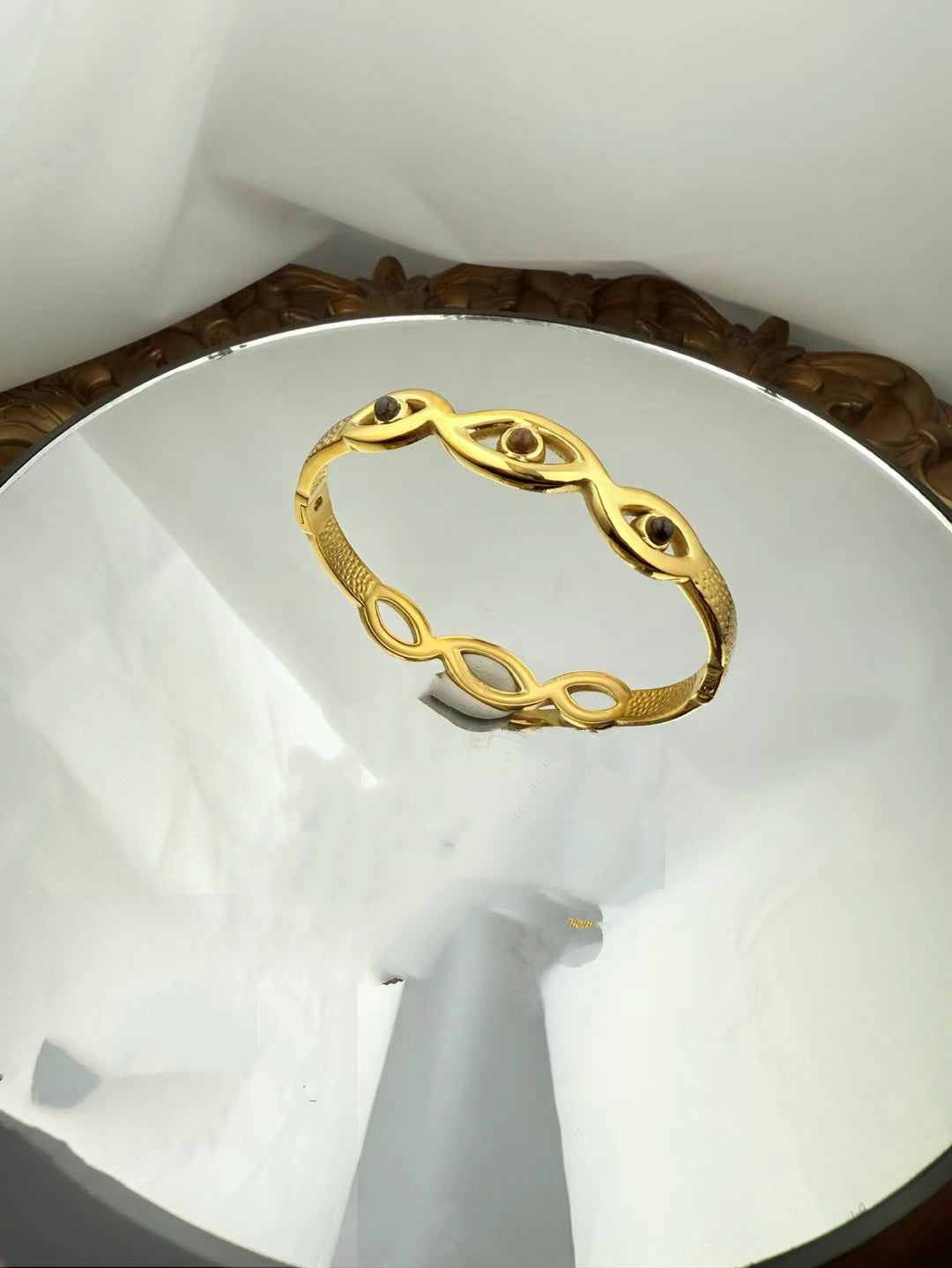 Gold Color Stainless Steel Adjustable Beaded Bracelet – Floral Charm（98）