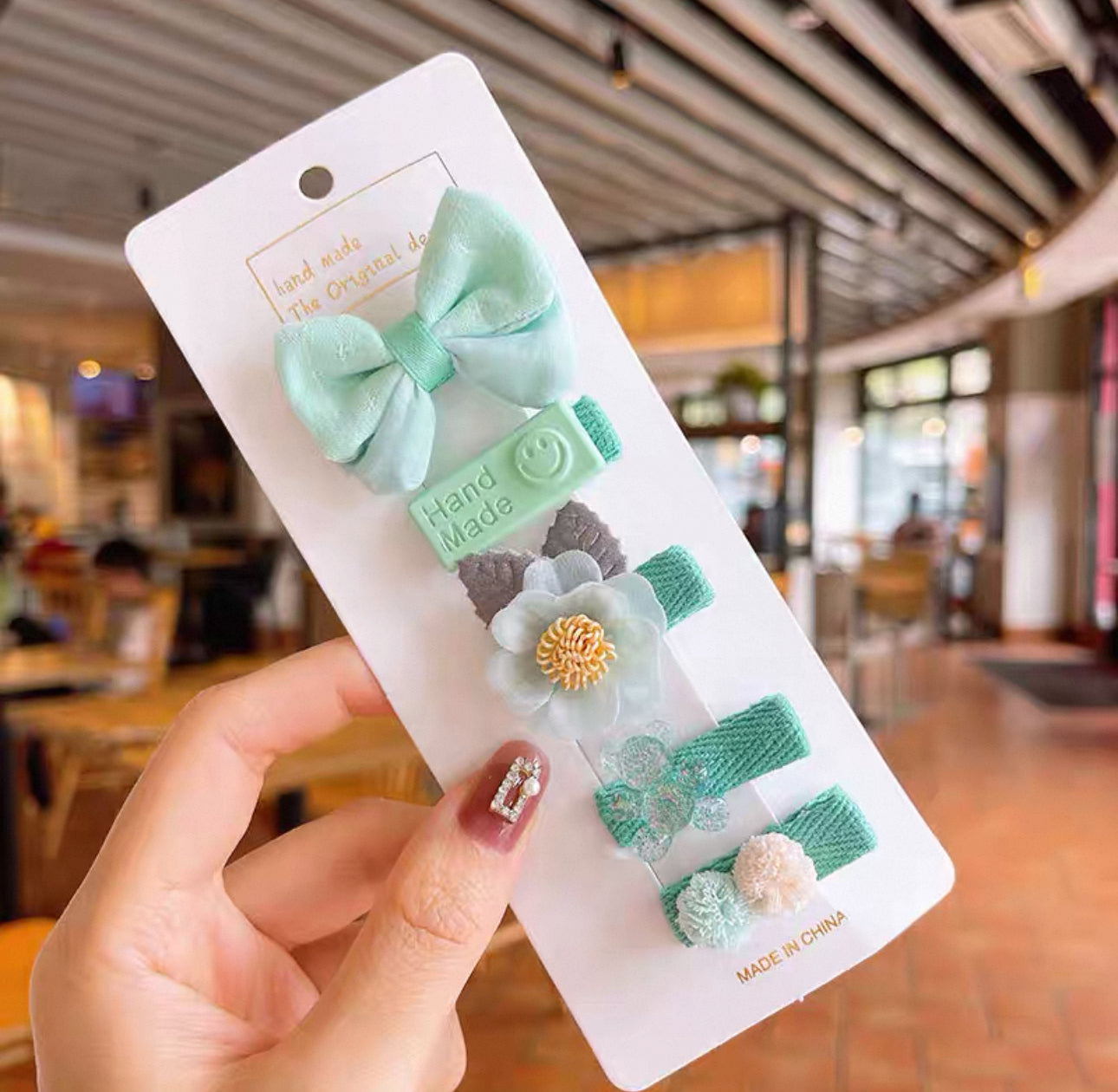 Flower & Smiley Hair Clip Set