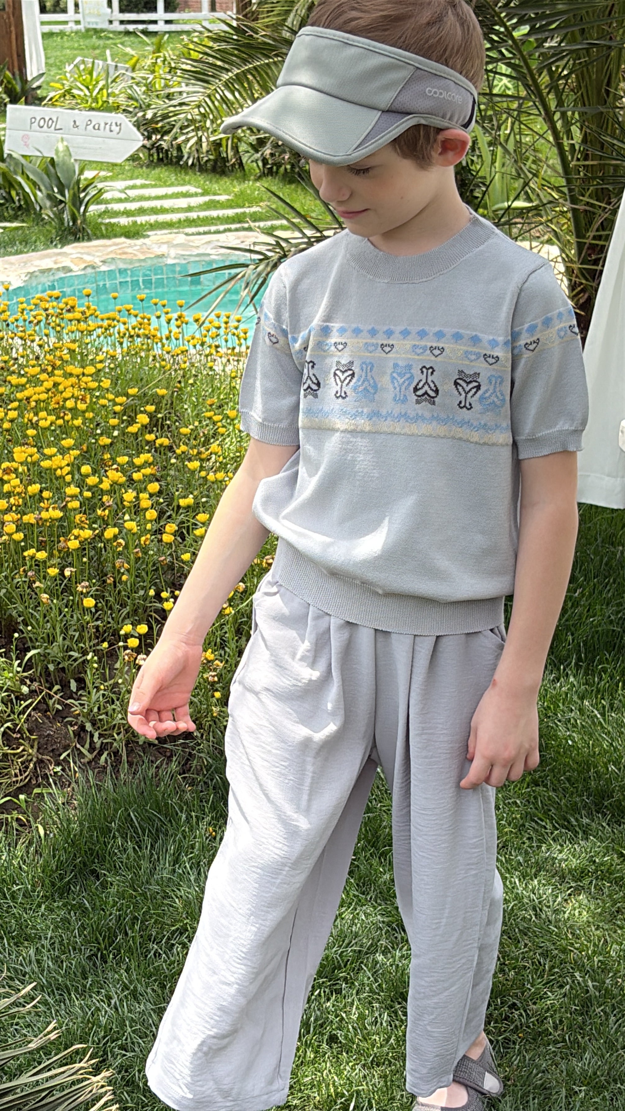 “Summer Weave” Ice Silk Knit Tee – Breathable & Unisex | Uyghur-Inspired Pattern